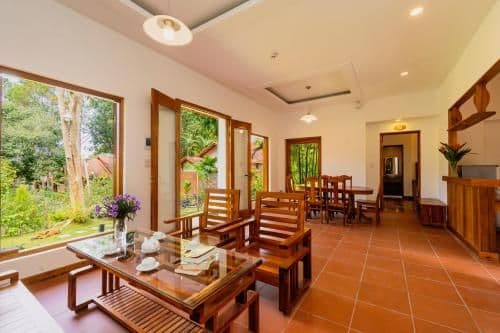 Mountain View Villa with Kitchen (2 Bedrooms)