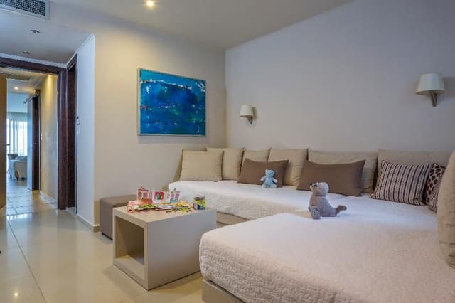 FAMILY ROOM TWO BEDROOMS