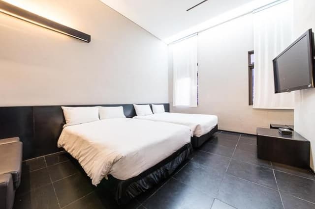 SUITE TWO BEDS