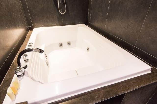SUITE TWO BEDS