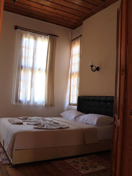 Ronesans Otel0