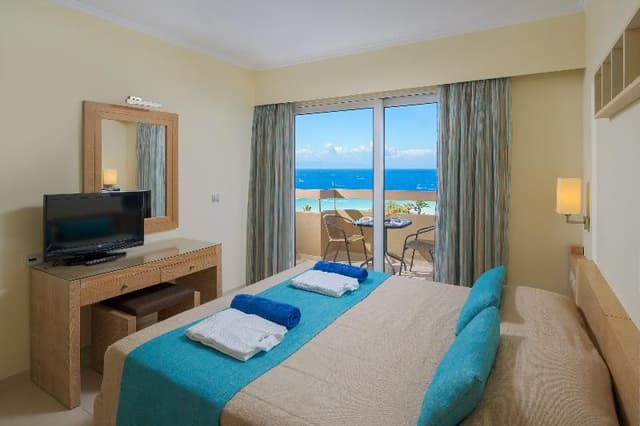 SUITE DELUXE SEA VIEW