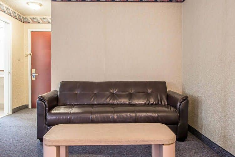 Rodeway Inn and Suites Rodeway Inn and Suites