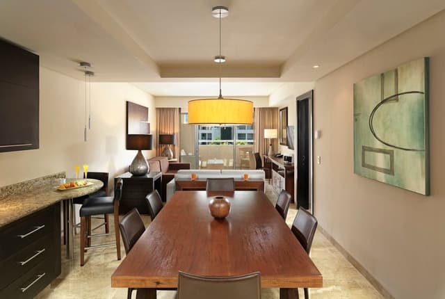 SUITE ONE BEDROOM