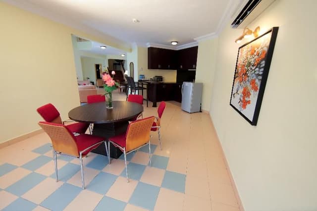 SUITE FOUR BEDROOMS