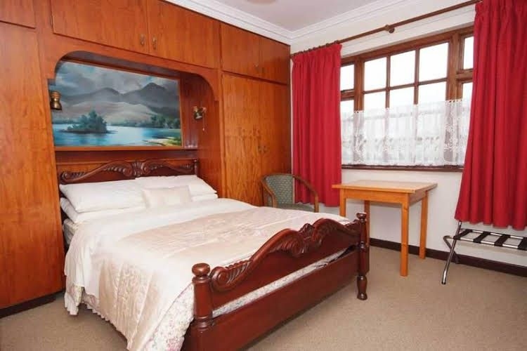 Alderhaven Country Home0