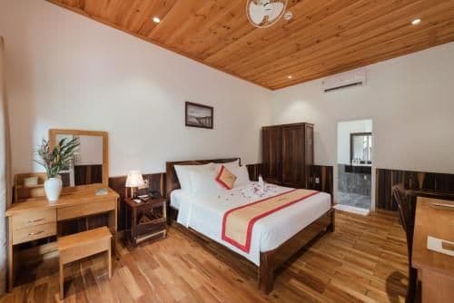 Deluxe Bungalow