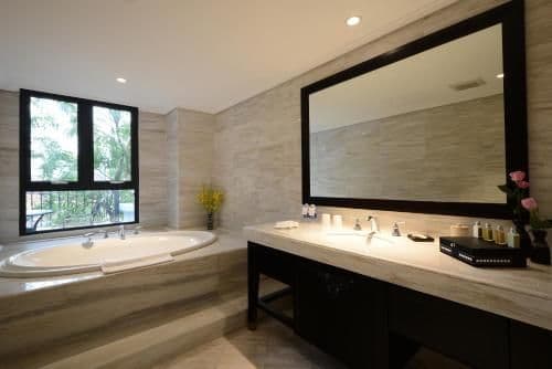 King Suite with Balcony