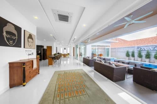 Seven-Bedroom Villa with Private Pool