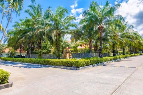Seven-Bedroom Villa with Private Pool