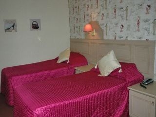 La Parisienne Hotel4