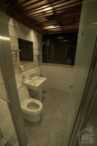 Twin Room with 1 Bunk Bed and Shared Bathroom