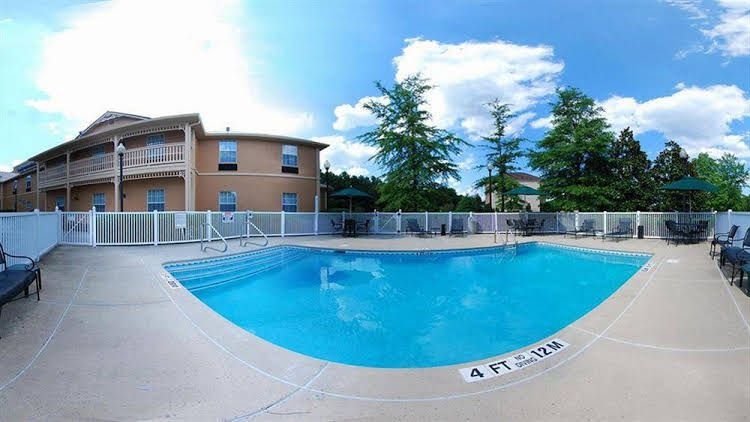 Country Inn and Suites By Carlson BirminghamHoover AL0