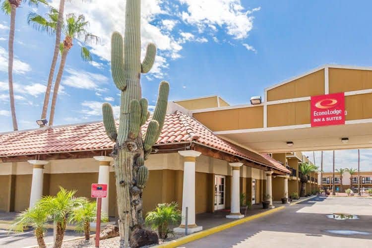 Econo Lodge Inn and Suites Econo Lodge Inn and Suites