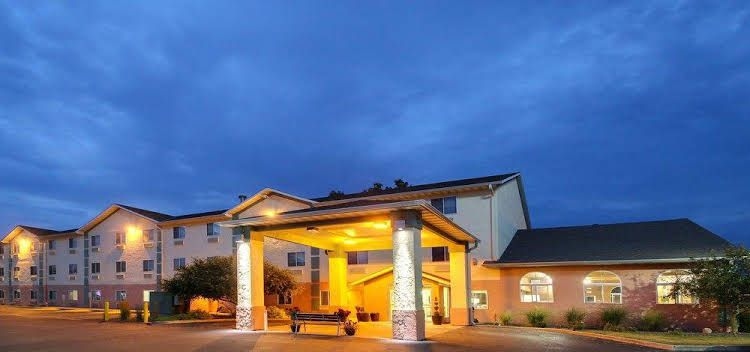 Baymont Inn and Suites Galesburg0