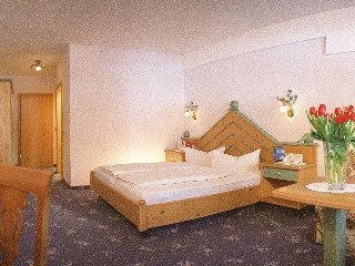 Mittagskogel Hotel1