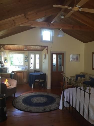 Braeside Garden Cottages4