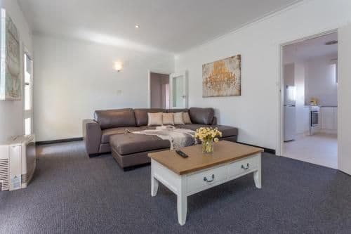 One Bedroom Apartment
