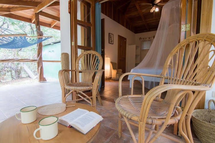 Makanas Beachside Bungalows0