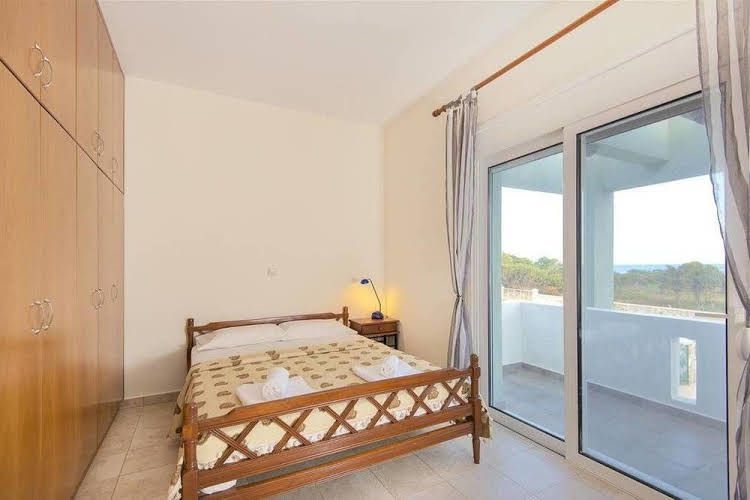 White Pearl Villa Gennadi3