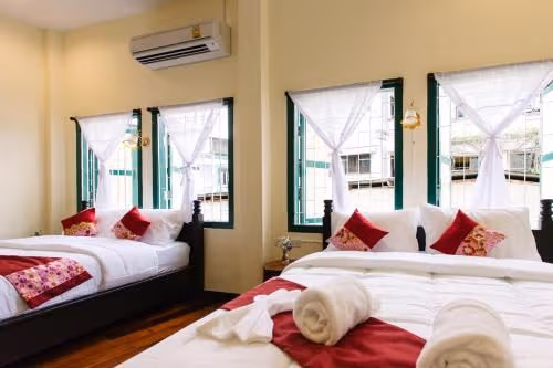 Quadruple Room with Private Bathroom