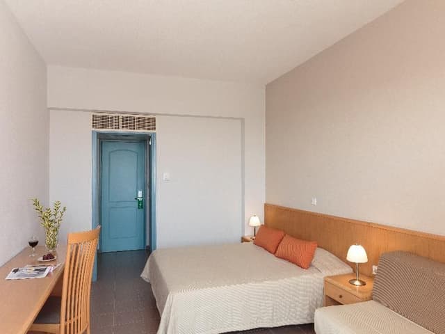 Double or Twin SEA VIEW CAPACITY 2