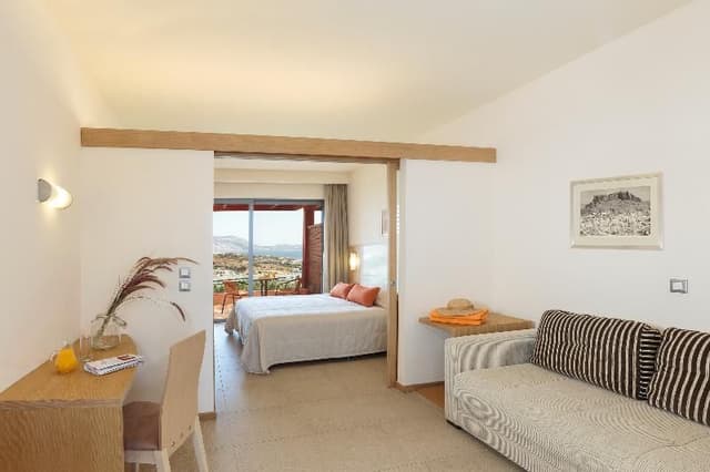 FAMILY ROOM SEA VIEW