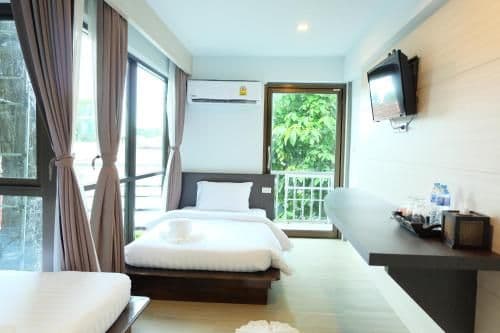 Deluxe Twin Room with Balcony