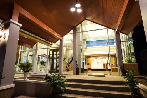Peak Boutique City Hotel Krabi1