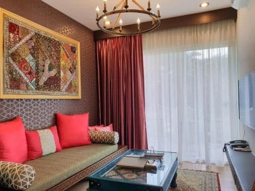 One-Bedroom Suite with Twin Beds