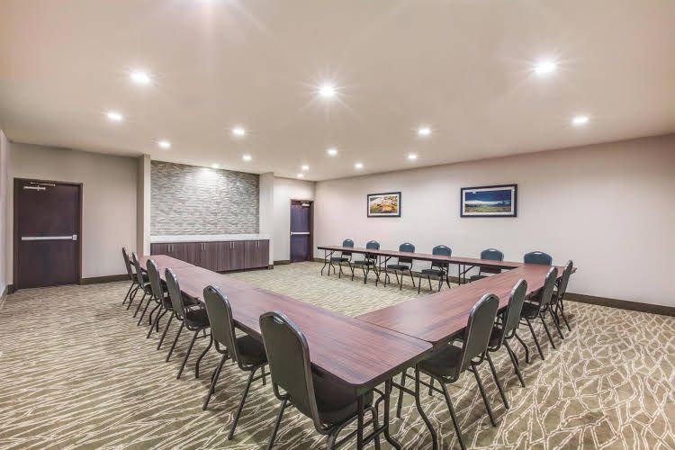 La Quinta Inn and Suites Weatherford0