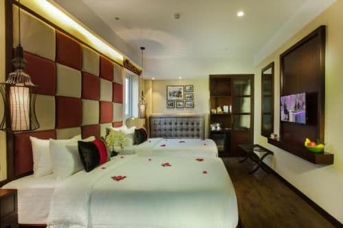 Connecting Room