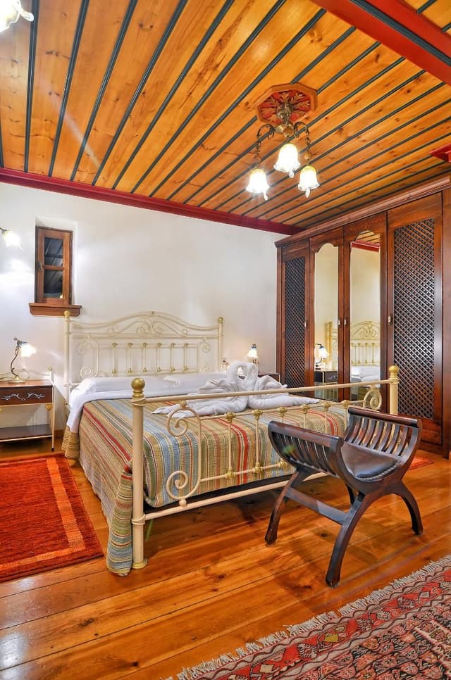 FAMILY ROOM DELUXE