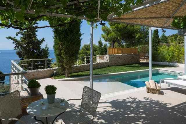 JUNIOR SUITE SEA VIEW WITH PRIVATE POOL