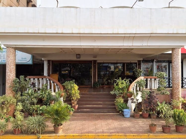 OYO Rooms Akshay Park0