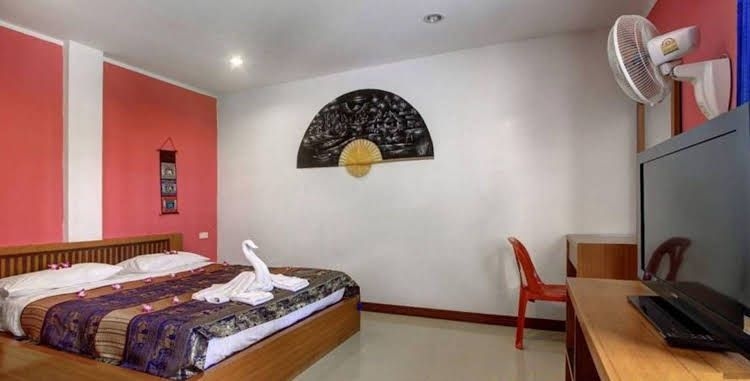 Dreams Guesthouse and Hostel Patong0