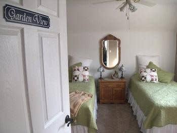 Riverwalk Bed and Breakfast Riverwalk Bed and Breakfast