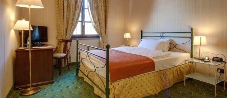 Albergo Ristorante Ai Tardi0