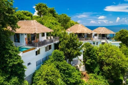 Villa with Private Pool - The Travelly House