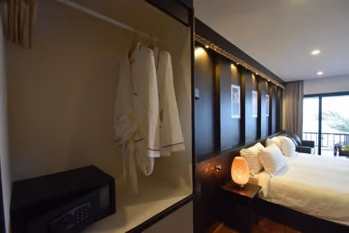 Deluxe Double or Twin Room with Sea View