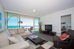เคอร์รา เซิร์ฟ อพาร์ทเมนท์ส (Kirra Surf Apartments)1