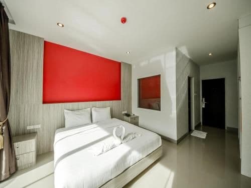 Deluxe Double Room with Pool Access
