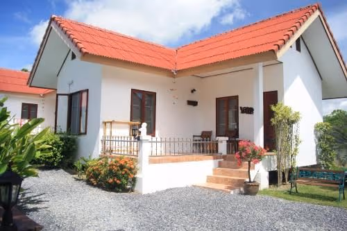 One-Bedroom Bungalow