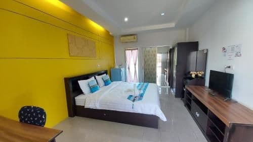 Apartment with Balcony