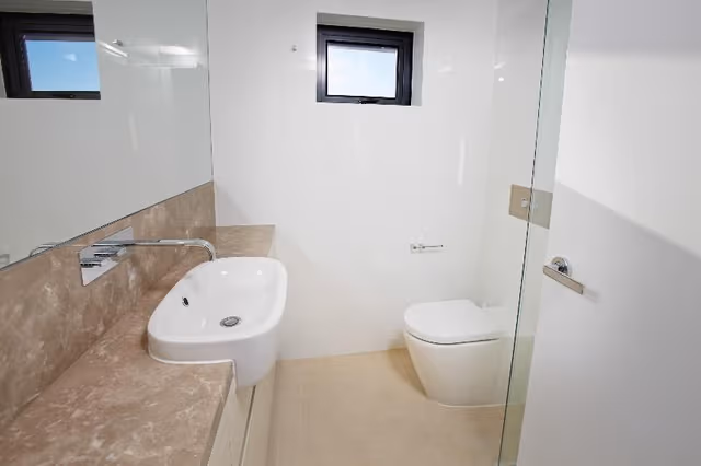 APARTMENT THREE BEDROOMS