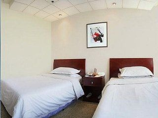 Rich Hotel2