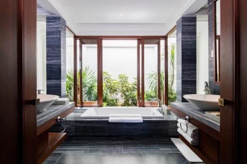 Garden View Villa King