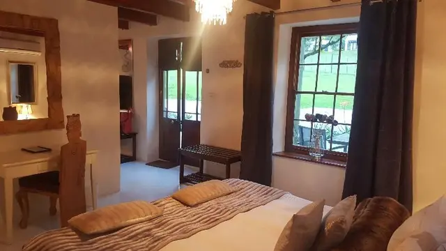 FAMILY ROOM STANDARD