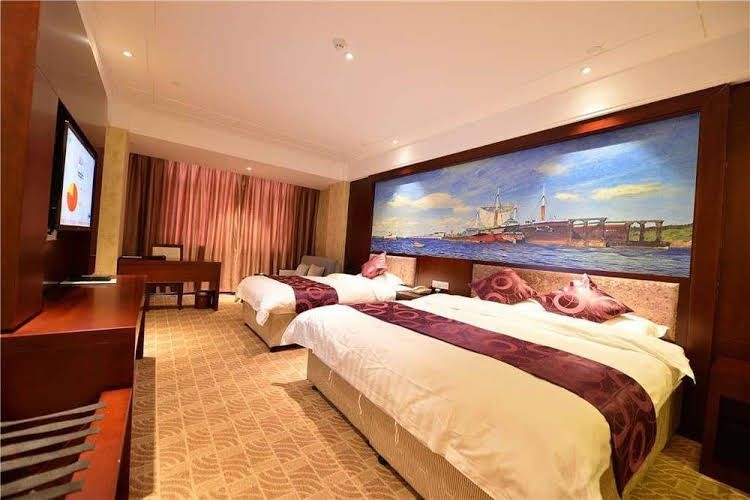 Days Inn Wintom1