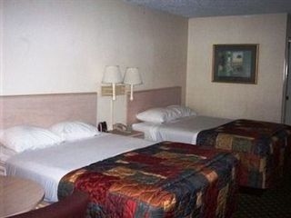 Red Roof Inn Savannah Midtown4